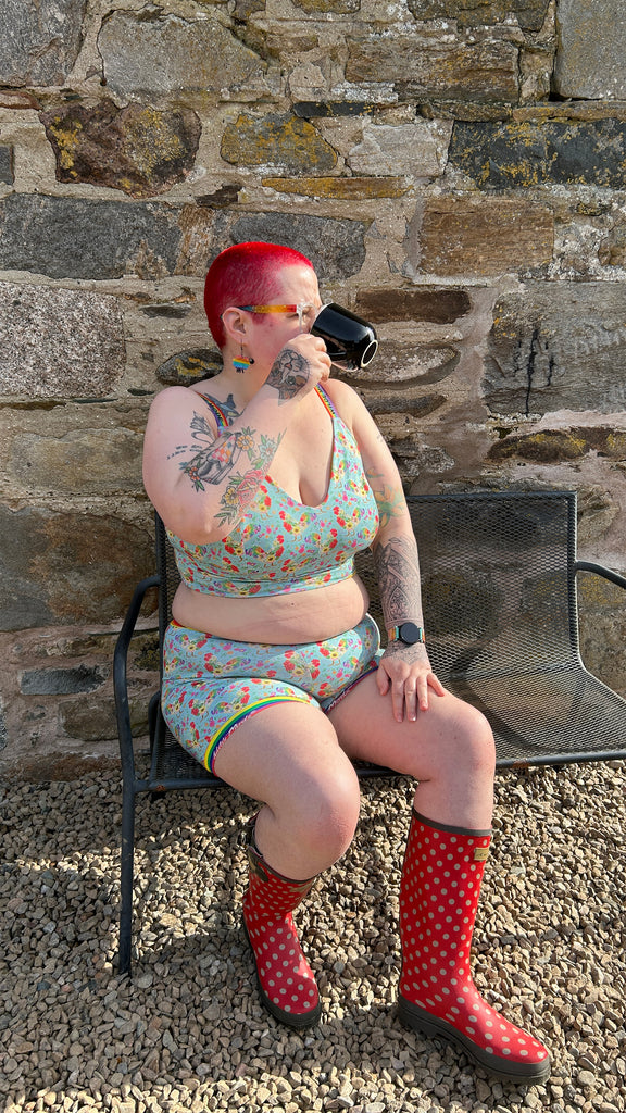 Rainbow Cockerel print wireless bra – Wilde Mode F to O cup