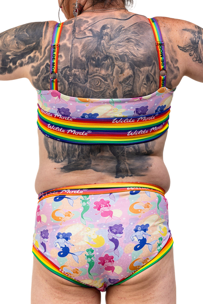 Wilde Mode x Laura Gould comfort top with pastel merfolk print for Pride 2025 – inclusive, soft, and handmade

